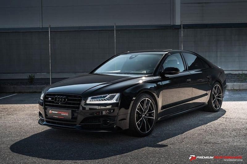 Svart (mytsvart metallic) Begagnad 2017 Audi S8 plus Design Sedan | 524 900 kr - Bild 1/4