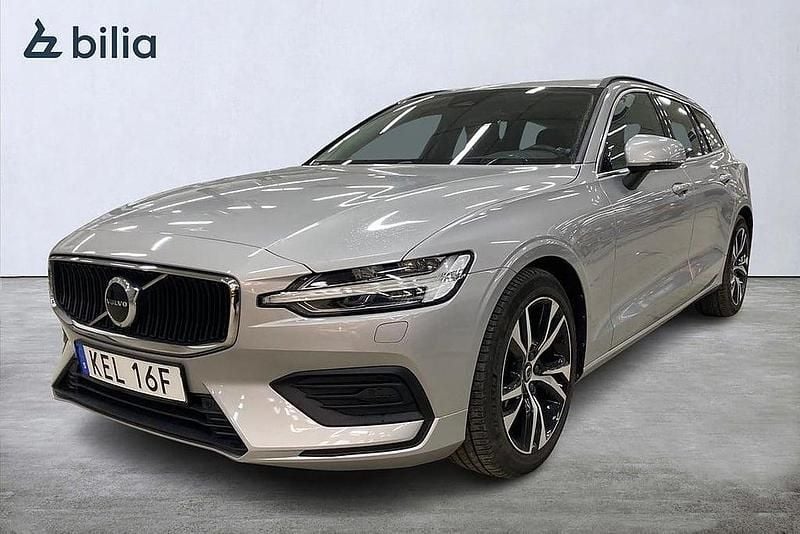 Begagnad Volvo V60 Core 200 HK (147 kW) 2022 Silver Kombi