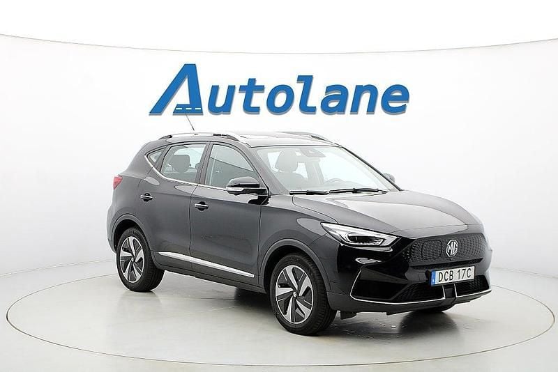 Begagnad MG ZS 115 kW (157 HK) 2022 Svart Sedan