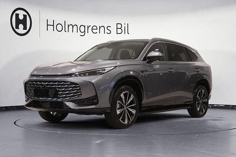Grå Ny 2025 MG HS Comfort SUV | 427 990 kr (Marknadspris) - Bild 1/4