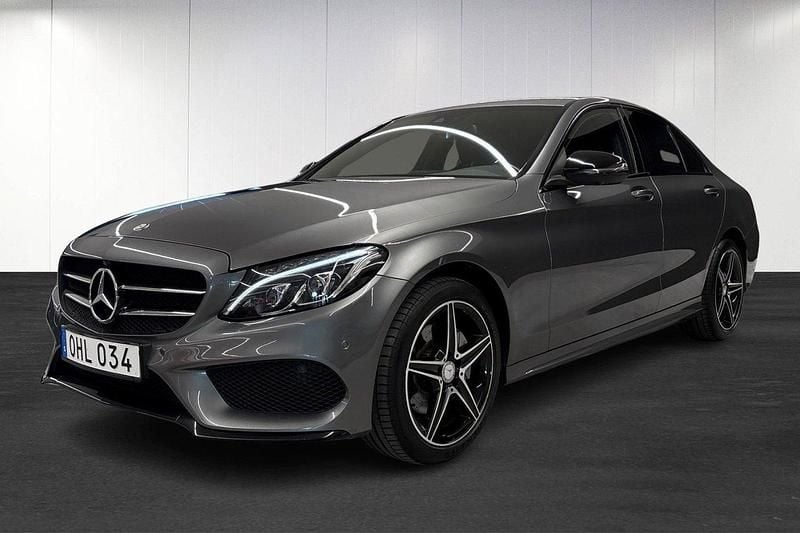 Gråmetallic Begagnad 2017 Mercedes C220 AMG Sedan | 214 900 kr (Bra pris) - Bild 1/4