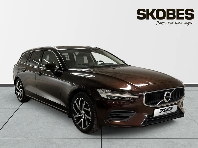 Brun Begagnad 2020 Volvo V60 Kombi | 269 600 kr (Marknadspris) - Bild 1/3