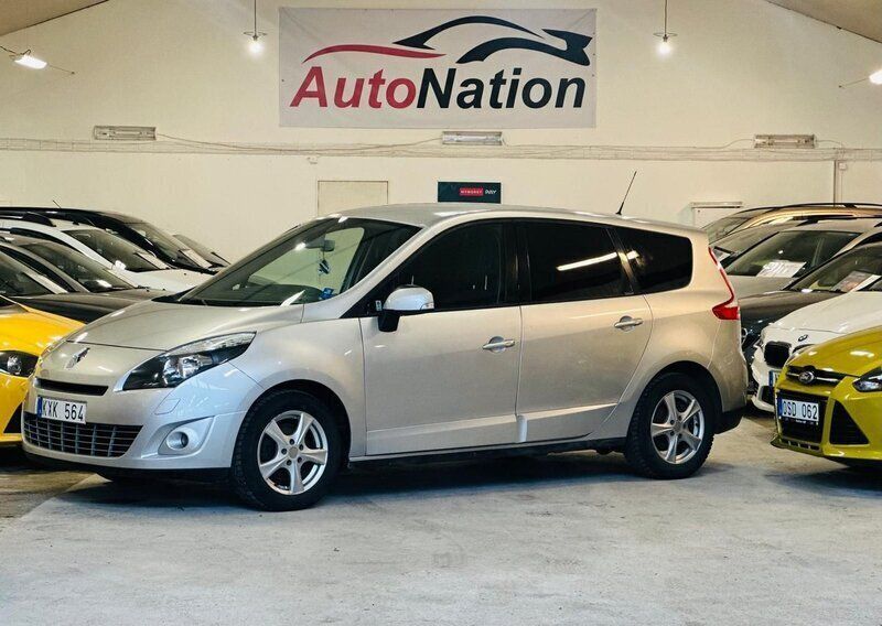 Silver Begagnad 2011 Renault Grand Scénic III Minibuss | 39 900 kr (Marknadspris) - Bild 1/4