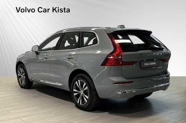 Begagnad Volvo XC60 Core 355 HK (261 kW) 2023 Grå SUV