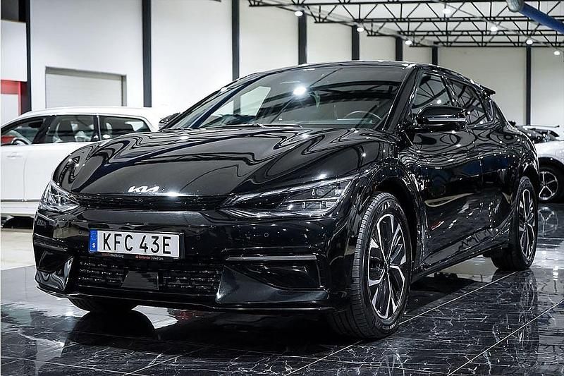 Svart Begagnad 2022 Kia EV6 GT-Line SUV | 395 500 kr (Marknadspris) - Bild 1/4