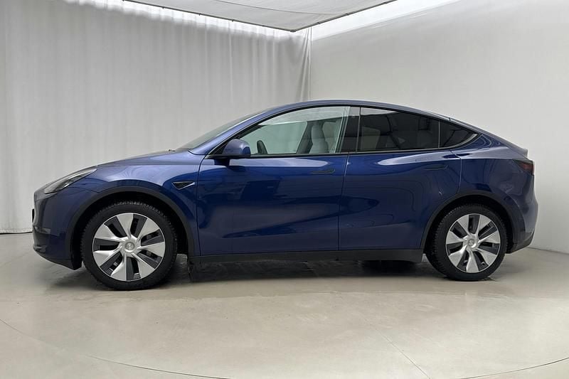 Begagnad Tesla Model Y 378 kW (514 HK) 2023 Blå SUV
