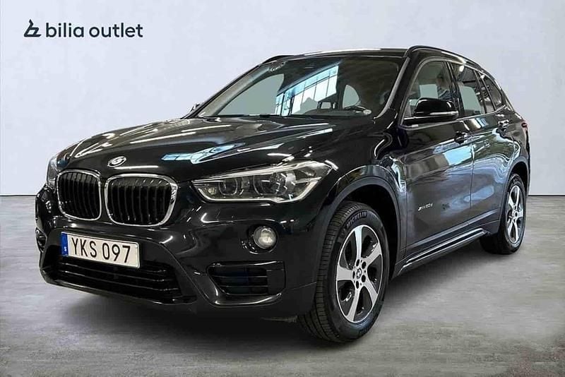 Svart Begagnad 2017 BMW X1 SUV | 209 900 kr (Marknadspris) - Bild 1/1