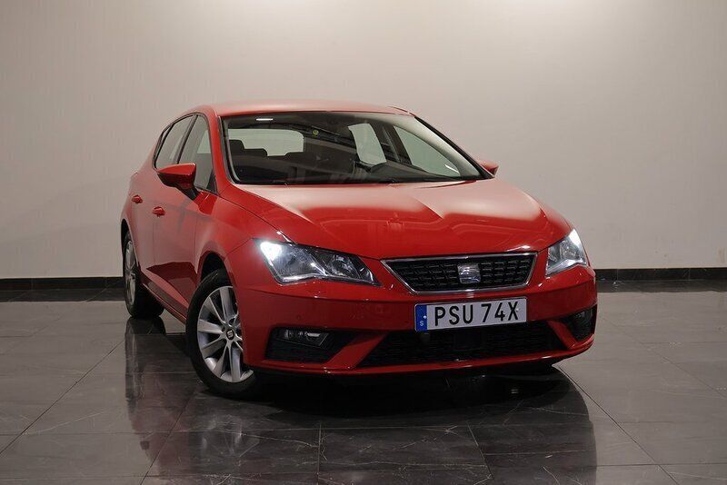 Röd Begagnad 2019 Seat Leon Style Halvkombi | 109 000 kr (Superpris) - Bild 1/4