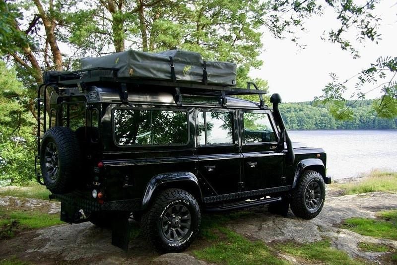 Begagnad Land Rover Defender 122 HK (89 kW) 2013 Black perl Kombi