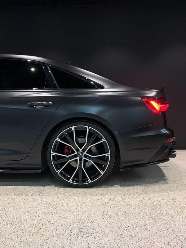 Begagnad Audi A6 S-Line 367 HK (269 kW) 2020 Svart metallic Sedan