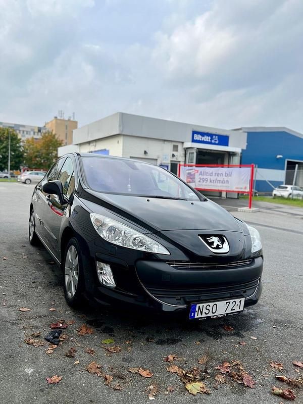 Begagnad 2011 Peugeot 308 Halvkombi | 50 000 kr (Marknadspris) - Bild 1/4