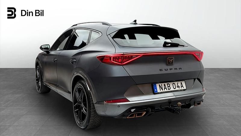 Begagnad Cupra Formentor VZ 2021 Grå SUV