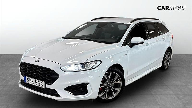 Vit (white) Begagnad 2022 Ford Mondeo ST-Line Kombi | 219 900 kr (Marknadspris) - Bild 1/4