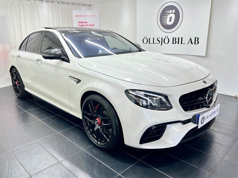 Vit Begagnad 2017 Mercedes E63S AMG AMG Sedan | 798 900 kr - Bild 1/4