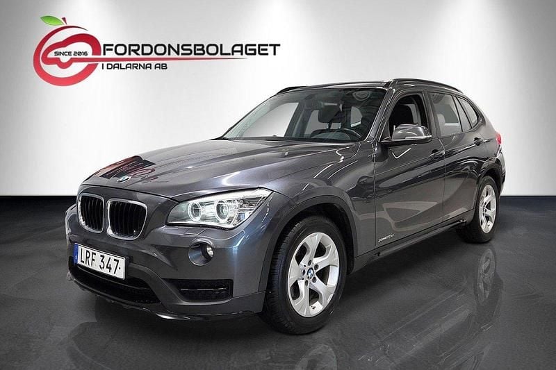 Grå Begagnad 2014 BMW X1 Sport Line SUV | 149 000 kr (Marknadspris) - Bild 1/4