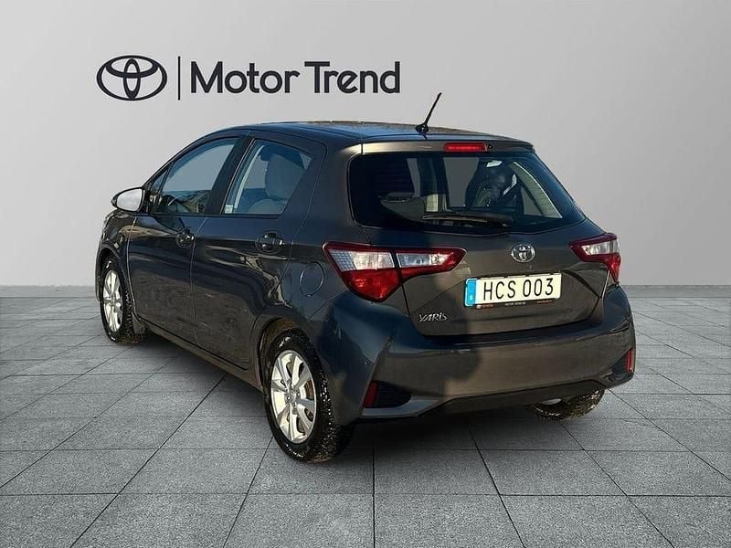 Begagnad Toyota Yaris Active 112 HK (82 kW) 2019 Grå