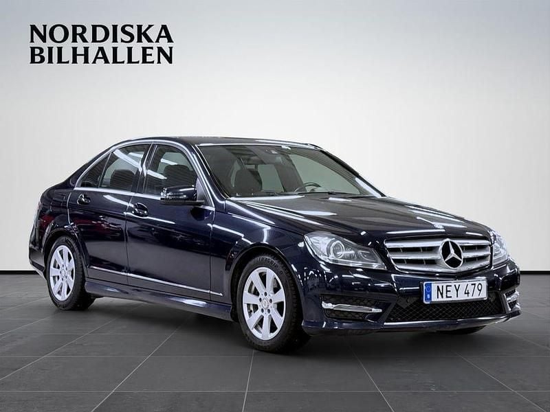 Blå Begagnad 2012 Mercedes C220 Avantgarde Sedan | 109 795 kr (Marknadspris) - Bild 1/4