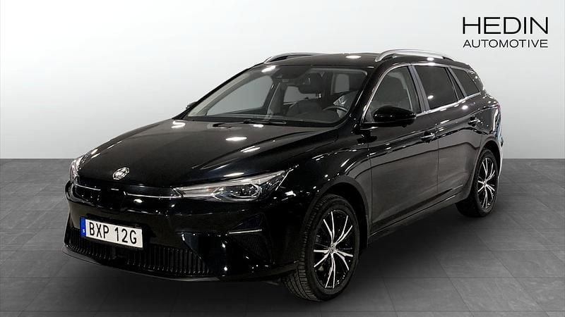 Begagnad MG MG5 EV Luxury 130 kW (177 HK) 2022 Svart Kombi
