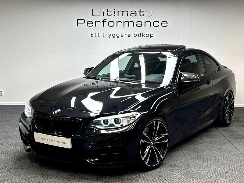 Svart Begagnad 2015 BMW M235 M Sport Sportkupé | 269 000 kr (Marknadspris) - Bild 1/4