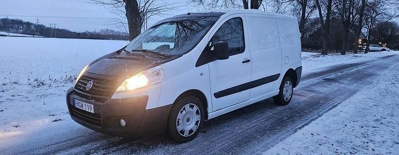 Begagnad Fiat Scudo 128 HK (94 kW) 2014 Vit Van
