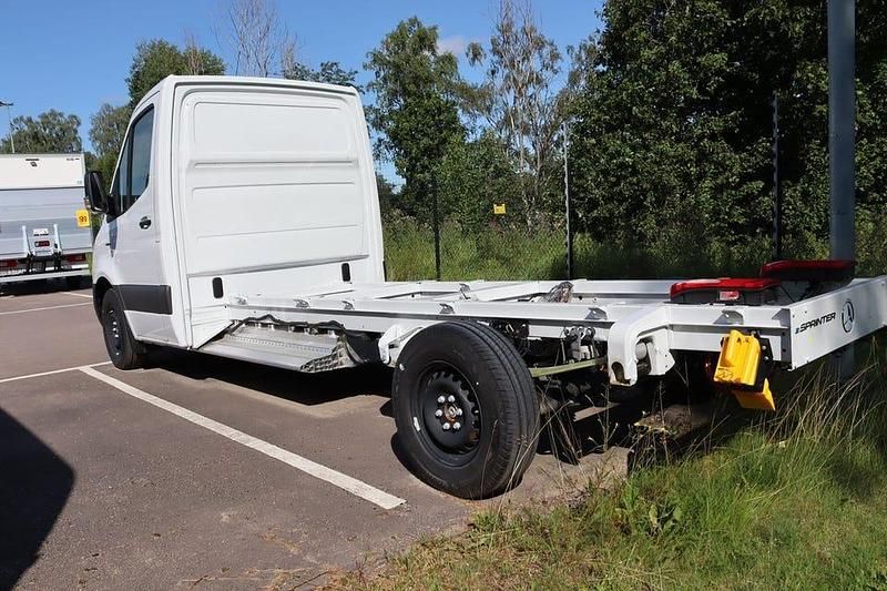 Ny Mercedes E-Sprinter 150 kW (204 HK) 2025 Vit Van