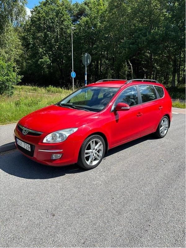 Röd Begagnad 2008 Hyundai i30 Kombi | 33 000 kr (Marknadspris) - Bild 1/2