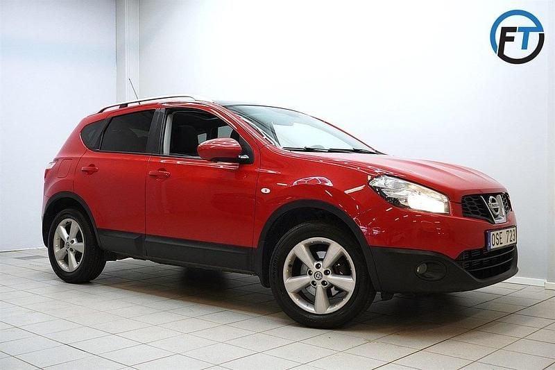 Röd Begagnad 2012 Nissan Qashqai 360º SUV | 68 800 kr (Bra pris) - Bild 1/4