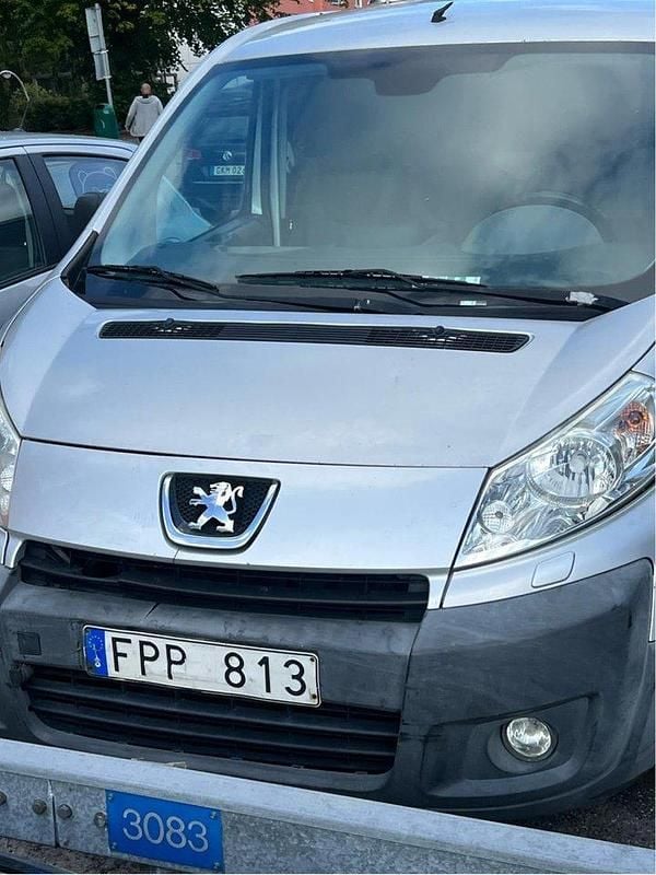 Grå Begagnad 2007 Peugeot Expert Van | 27 000 kr (Marknadspris) - Bild 1/4
