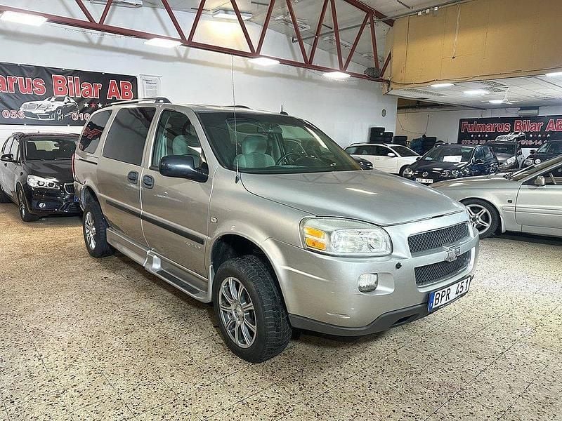 Silver Begagnad 2008 Chevrolet Uplander Minibuss | 49 900 kr - Bild 1/4