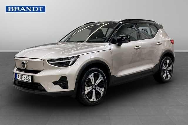 Begagnad 2023 Volvo XC40 SUV | 349 900 kr - Bild 1/4