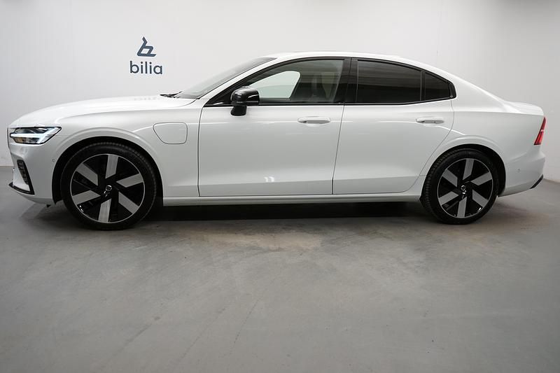 Begagnad Volvo S60 Plus 349 HK (256 kW) 2024 Vit Sedan