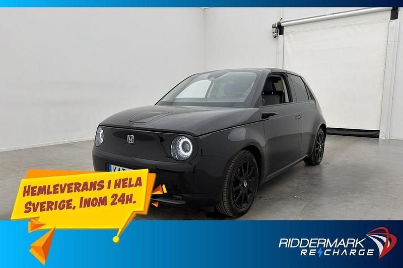 Svart Begagnad 2022 Honda e Advance Halvkombi | 234 800 kr (Marknadspris) - Bild 1/3