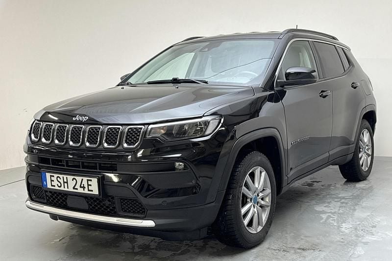 Begagnad Jeep Compass Limited 190 HK (139 kW) 2022 Svart SUV