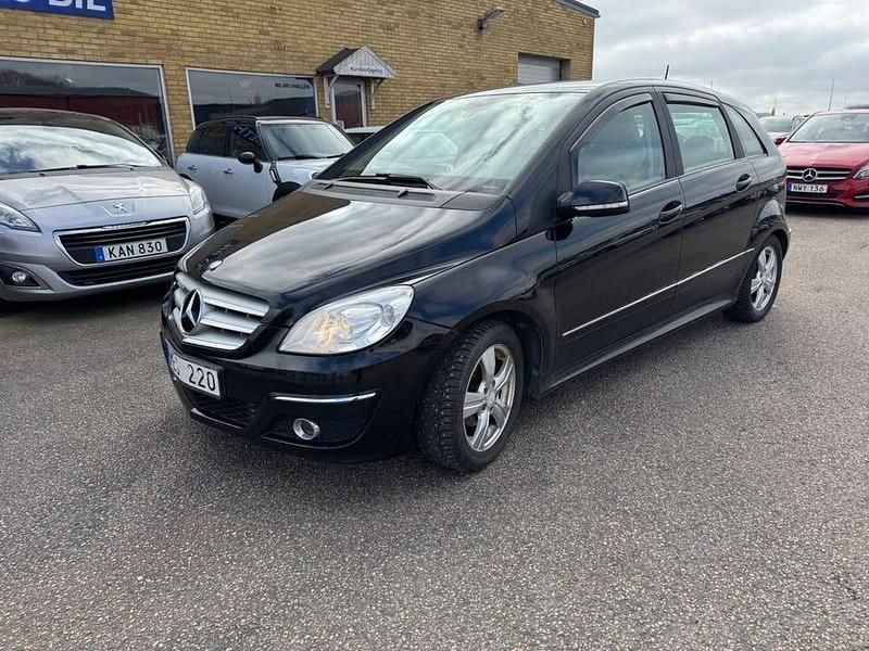 Begagnad Mercedes B180 116 HK (85 kW) 2009 Svart Minibuss