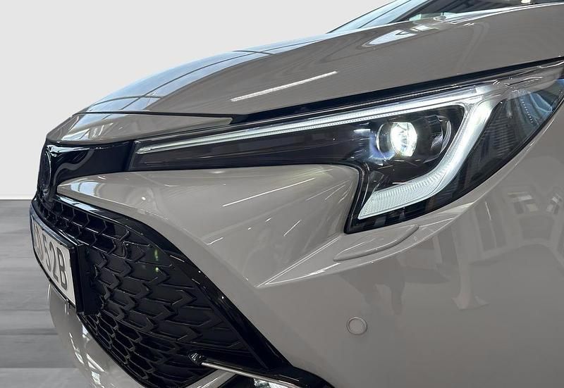 Begagnad Toyota Corolla Style 142 HK (104 kW) 2024 Mörkgrå Kombi