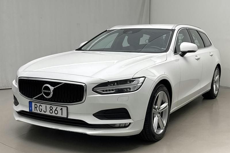 Vit Begagnad 2017 Volvo V90 Momentum Kombi | 144 000 kr (Marknadspris) - Bild 1/4