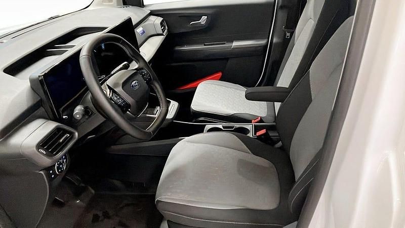 Ny Ford Transit 100 kW (136 HK) 2025 Vit Van