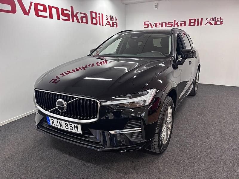 Begagnad Volvo XC60 Momentum 197 HK (144 kW) 2022 Svart SUV