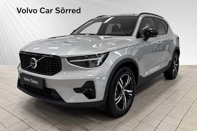 Begagnad 2025 Volvo XC40 SUV | 399 900 kr (Marknadspris) - Bild 1/2