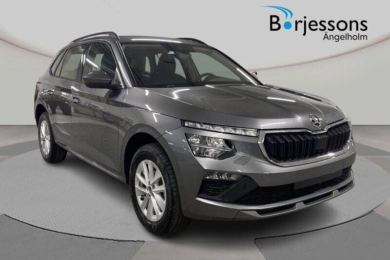 Grå Ny 2024 Skoda Kamiq Selection SUV | 299 000 kr (Marknadspris) - Bild 1/4