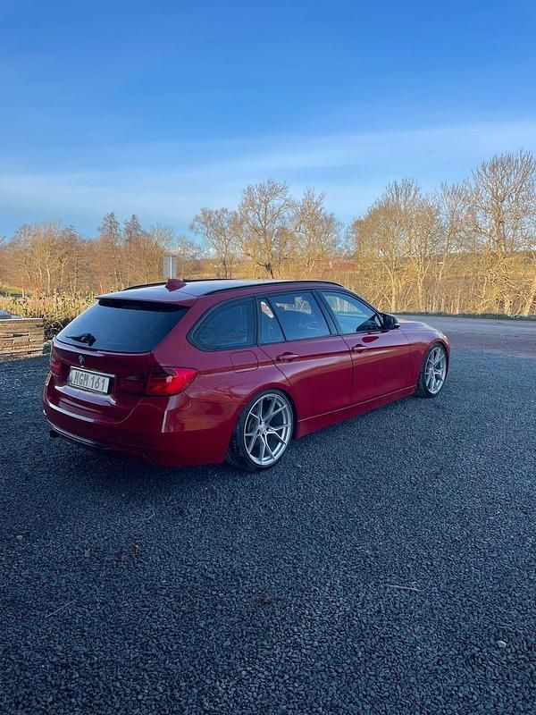 Begagnad BMW 320 184 HK (135 kW) 2013 Kombi