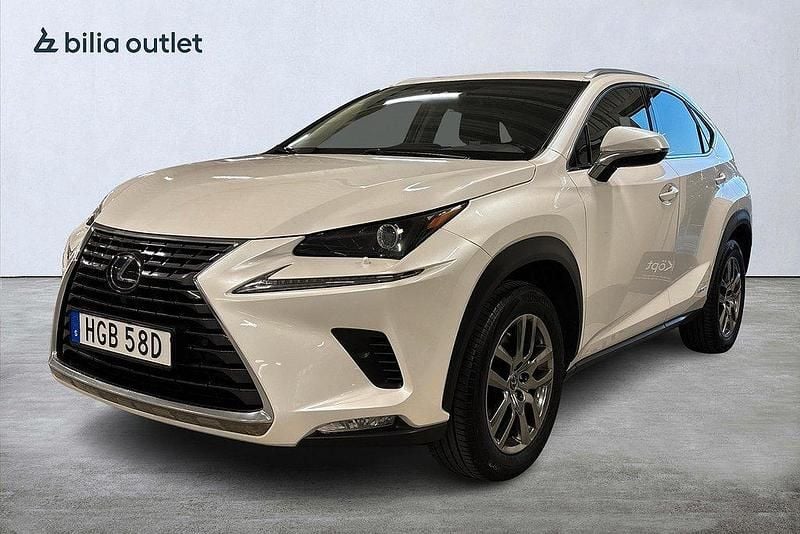 Vit Begagnad 2019 Lexus NX300h Executive Line SUV | 249 900 kr (Marknadspris) - Bild 1/3