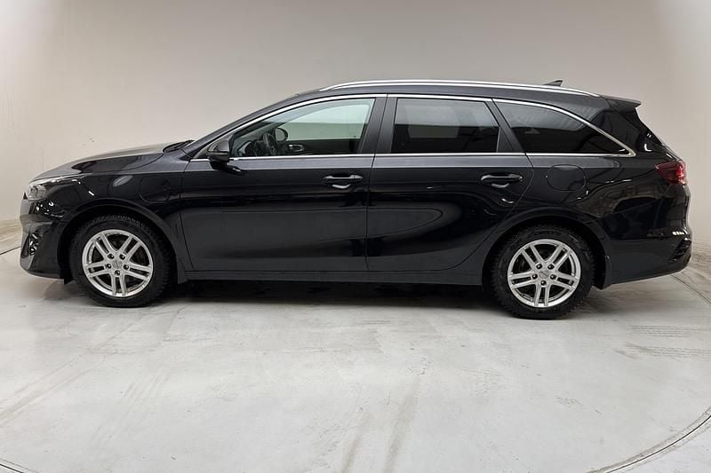 Begagnad Kia Ceed Sportswagon Advance 141 HK (103 kW) 2022 Svart Kombi
