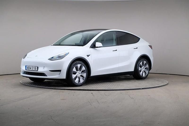 Begagnad Tesla Model Y 378 kW (514 HK) 2023 Vit SUV