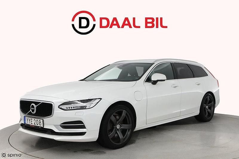 Vit Begagnad 2018 Volvo V90 Momentum Kombi | 269 700 kr (Superpris) - Bild 1/4