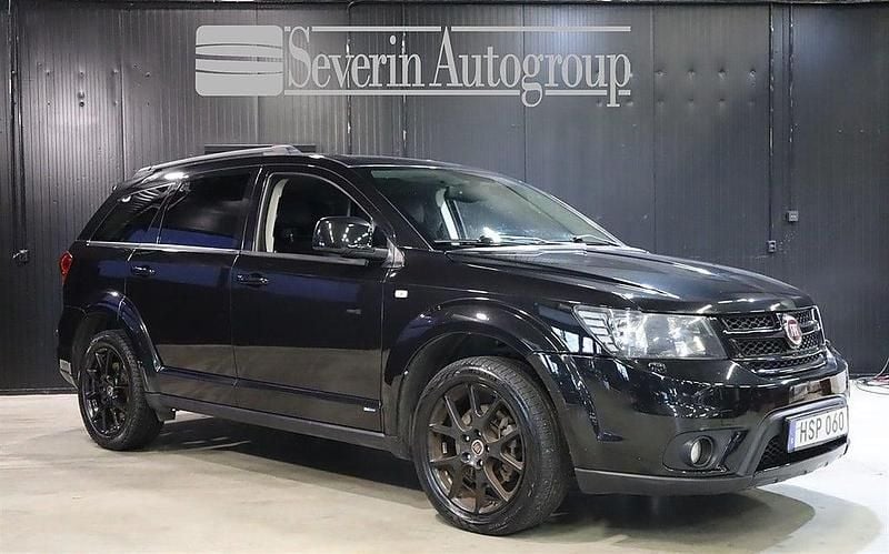 Begagnad Fiat Freemont Sport 170 HK (125 kW) 2015 Svart SUV