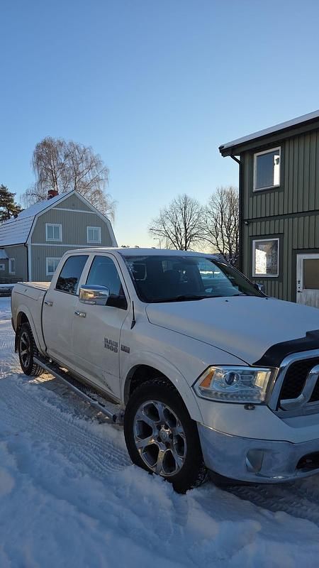 Begagnad 2013 RAM 1500 Pickup | 225 000 kr (Marknadspris) - Bild 1/4