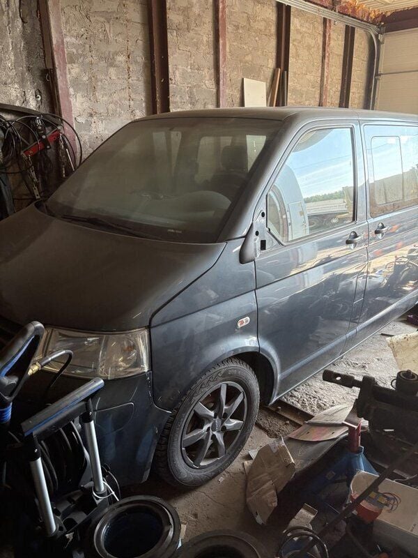 Grå Begagnad 2008 VW T5 Van | 65 000 kr (Superpris) - Bild 1/2