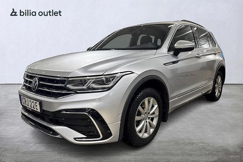 Silver Begagnad 2020 VW Tiguan R-line SUV | 299 900 kr (Lite dyr) - Bild 1/3