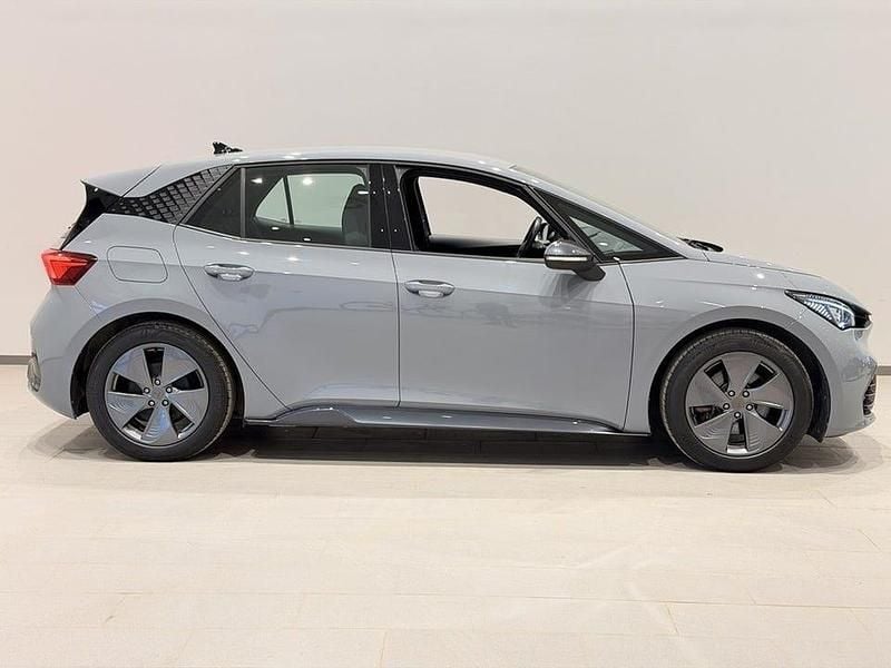 Begagnad Cupra Born 169 kW (231 HK) 2023 Grå Halvkombi